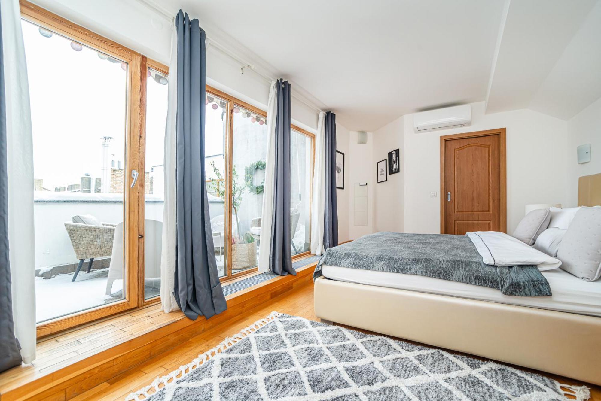 Lavish And Chic Duplex Daire Prag